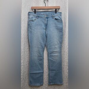 Old Navy WOW Boot-Cut Jeans Women’s 12 Short Light Wash Mid-Rise Stretch